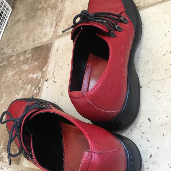 Dansko Red and Black tie-up Walking Shoes - Picture 10 of 16